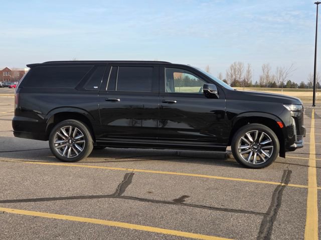 Used 2023 Cadillac Escalade ESV Sport w/ Touring Package AWD/4WD image 2
