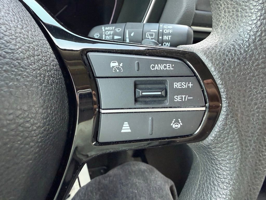 Used 2023 Honda Pilot LX image 21