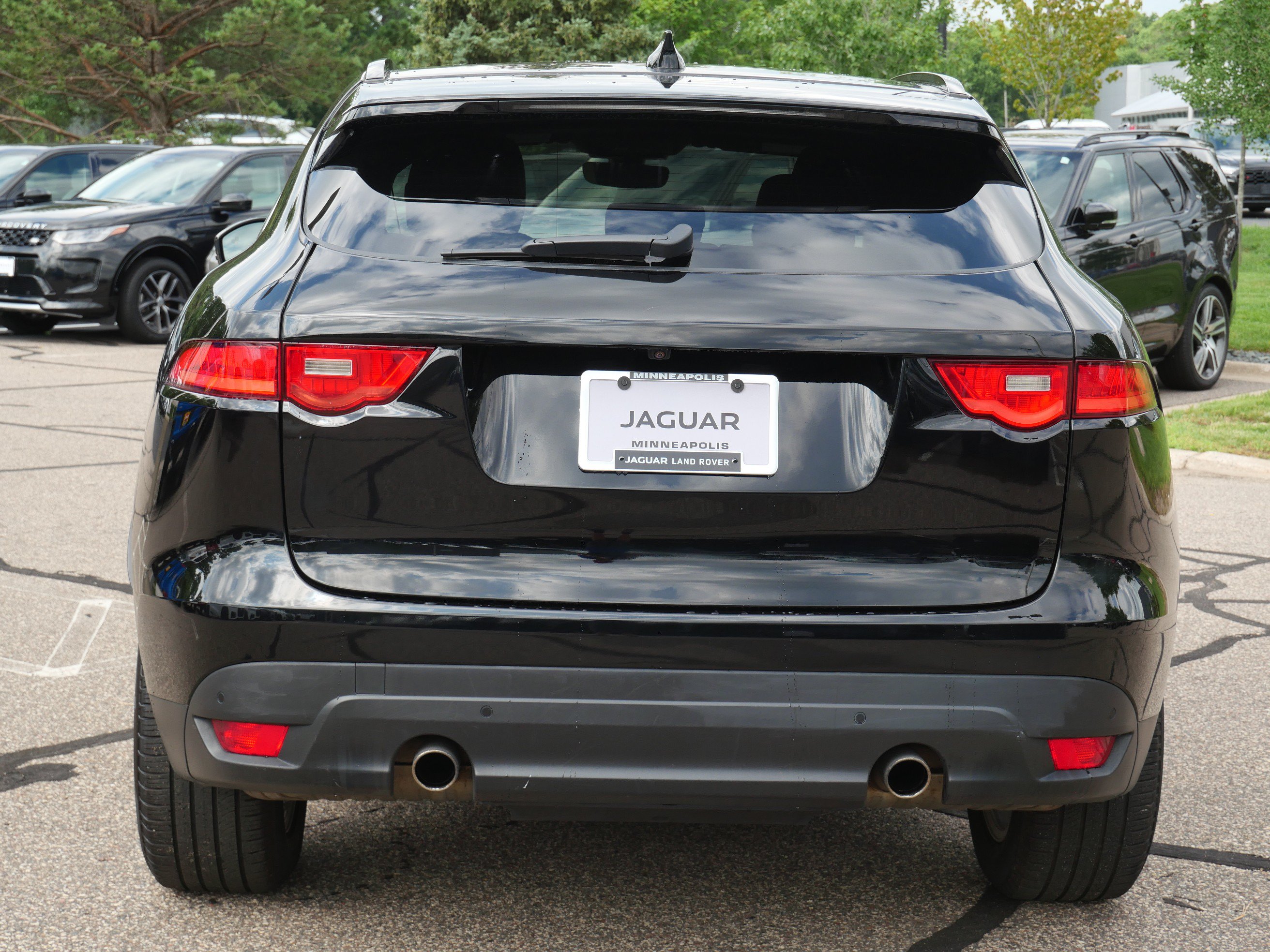 Used 2019 Jaguar F-PACE Prestige AWD/4WD image 4