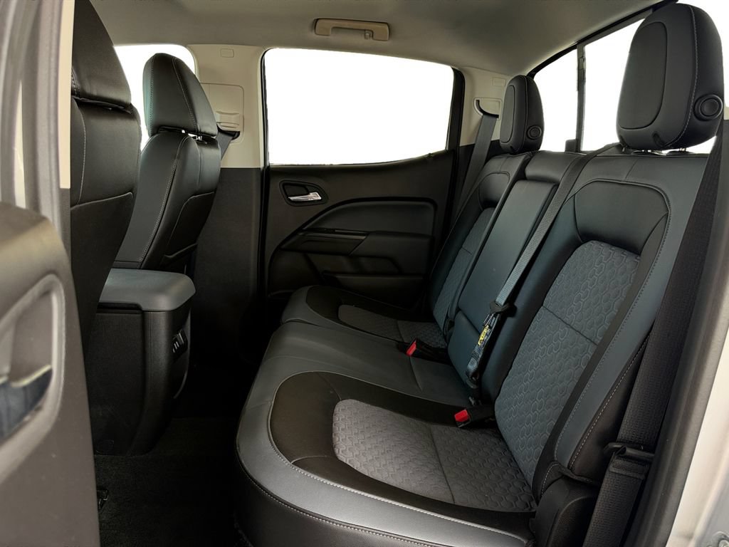 Used 2016 Chevrolet Colorado Z71 AWD/4WD image 16