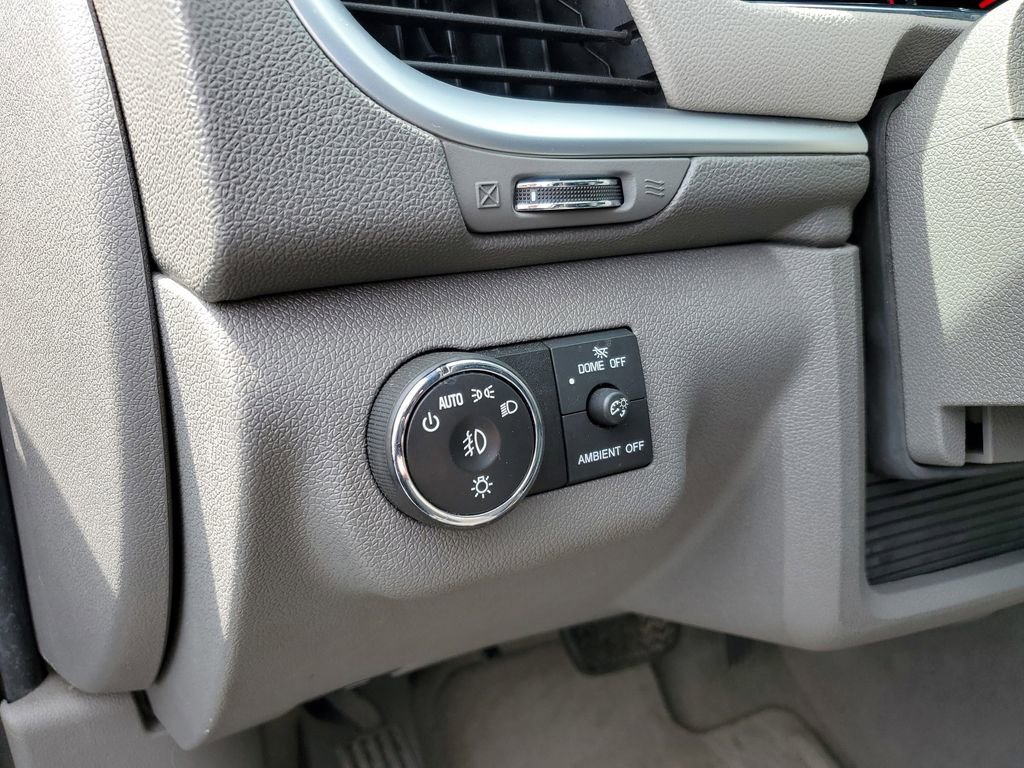 Used 2016 Chevrolet Traverse LT w/ Style and Technology Package AWD/4WD image 9