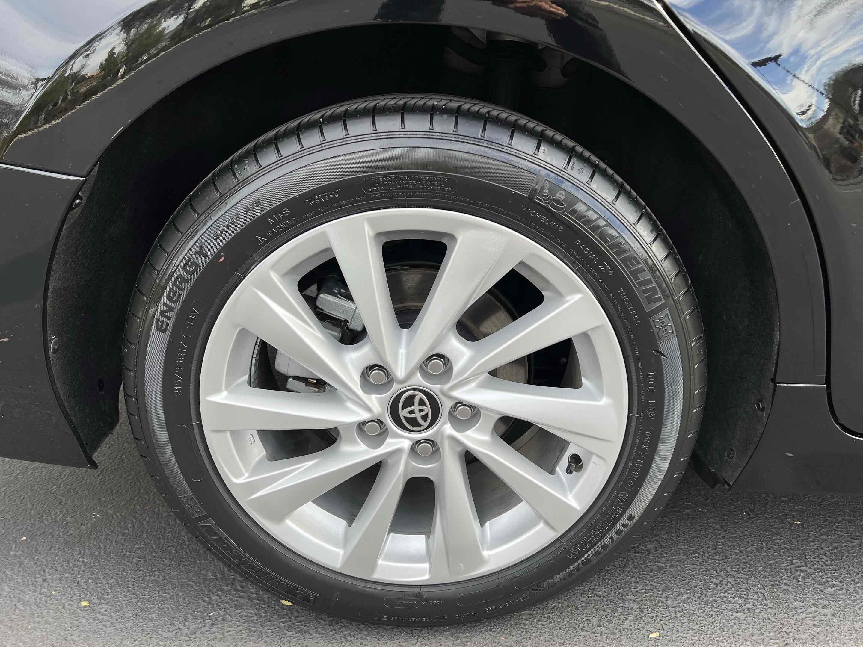 Used 2021 Toyota Camry LE image 75