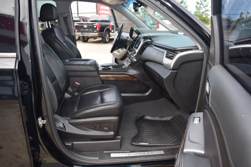 Used 2019 Chevrolet Tahoe LT w/ LT Midnight Edition RWD image 15