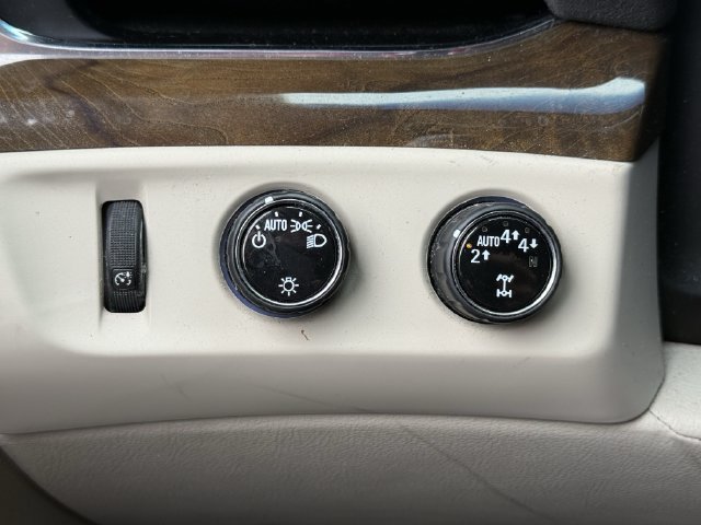 Used 2018 Cadillac Escalade Luxury AWD/4WD image 20