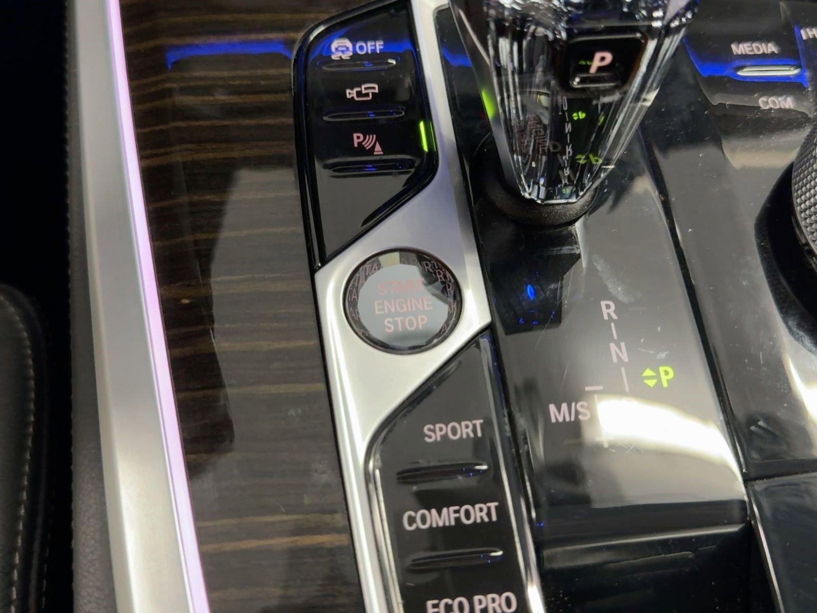 Used 2021 BMW X5 xDrive40i w/ M Sport Package image 25