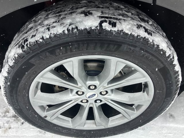 Used 2023 Ford Explorer XLT w/ Equipment Group 202A image 21