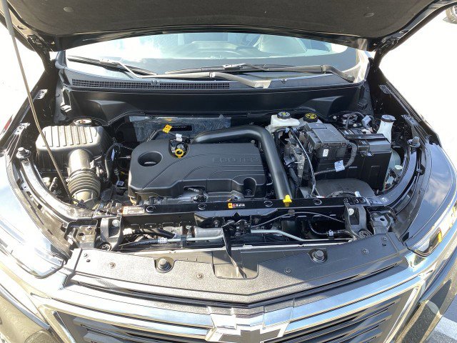 Used 2024 Chevrolet Equinox LS w/ Midnight Edition image 29