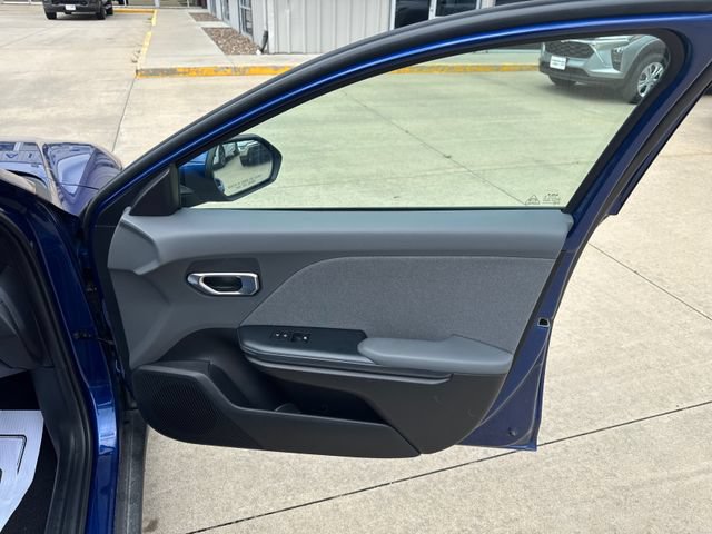 Used 2025 Kia K4 EX FWD image 21