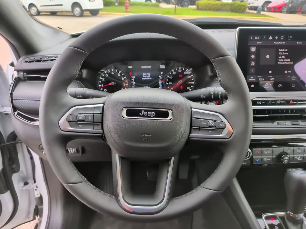 Used 2025 Jeep Compass Latitude w/ Altitude Special Edition AWD/4WD image 23