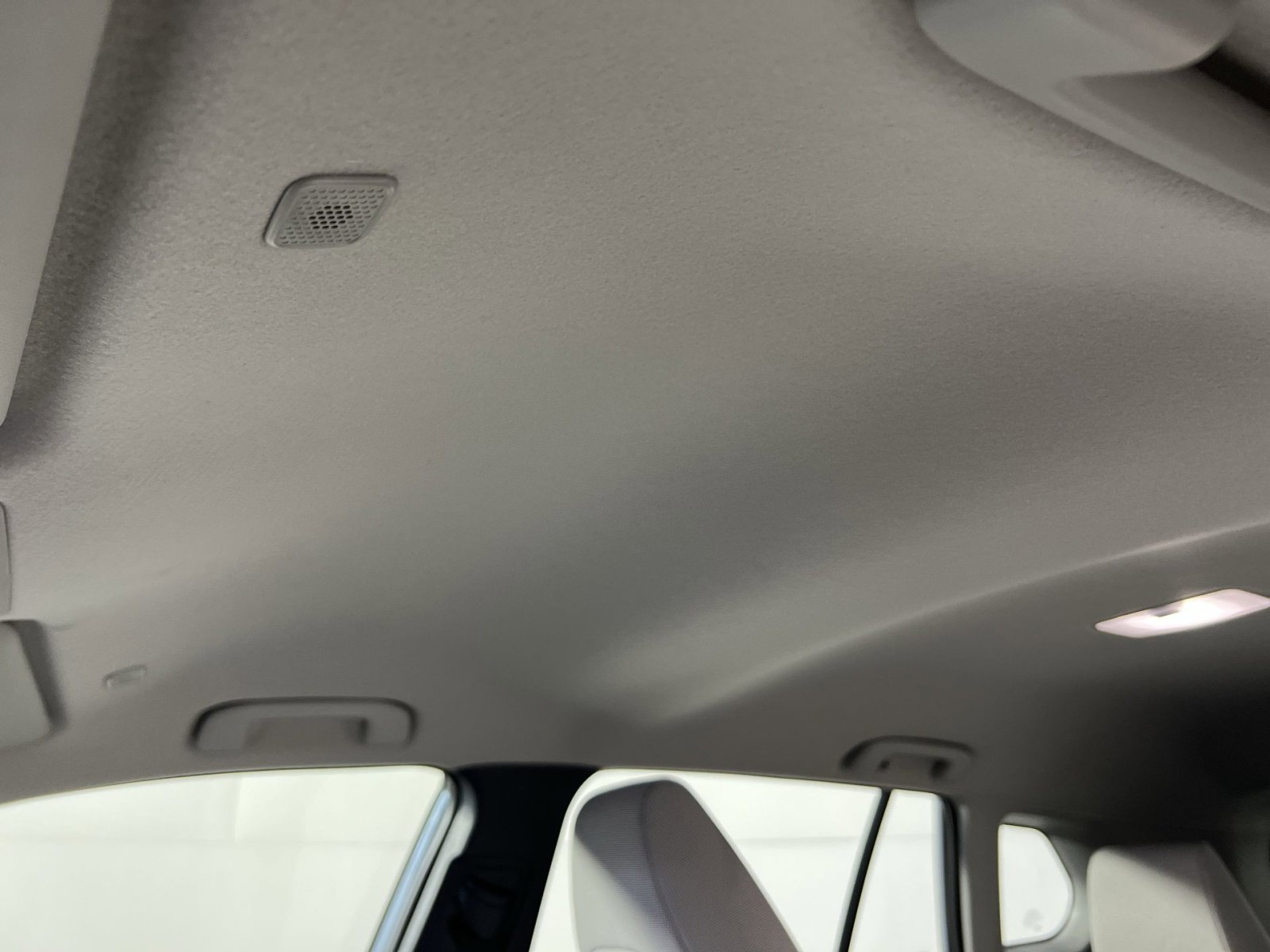 Used 2026 Toyota Corolla Cross L image 24