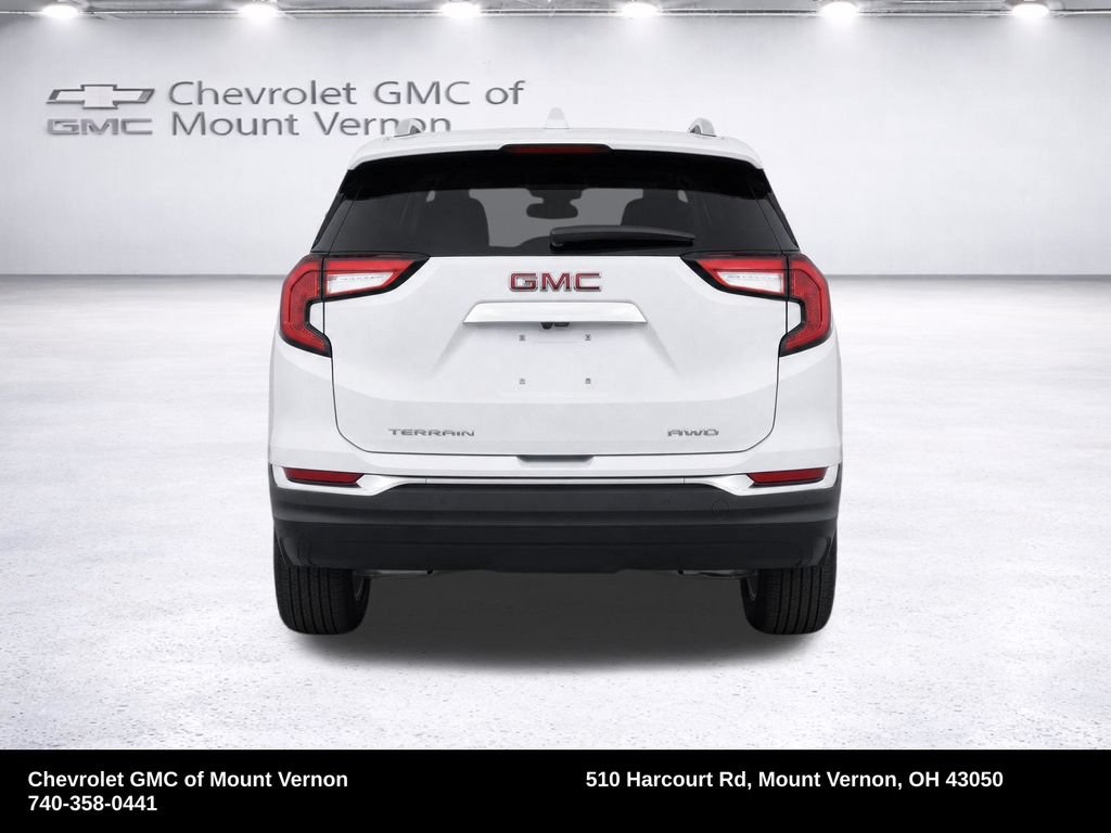 Used 2024 GMC Terrain SLT AWD/4WD image 8