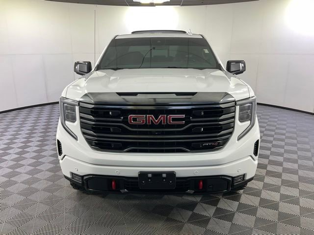 Used 2022 GMC Sierra 1500 AT4 w/ AT4 Premium Package image 2