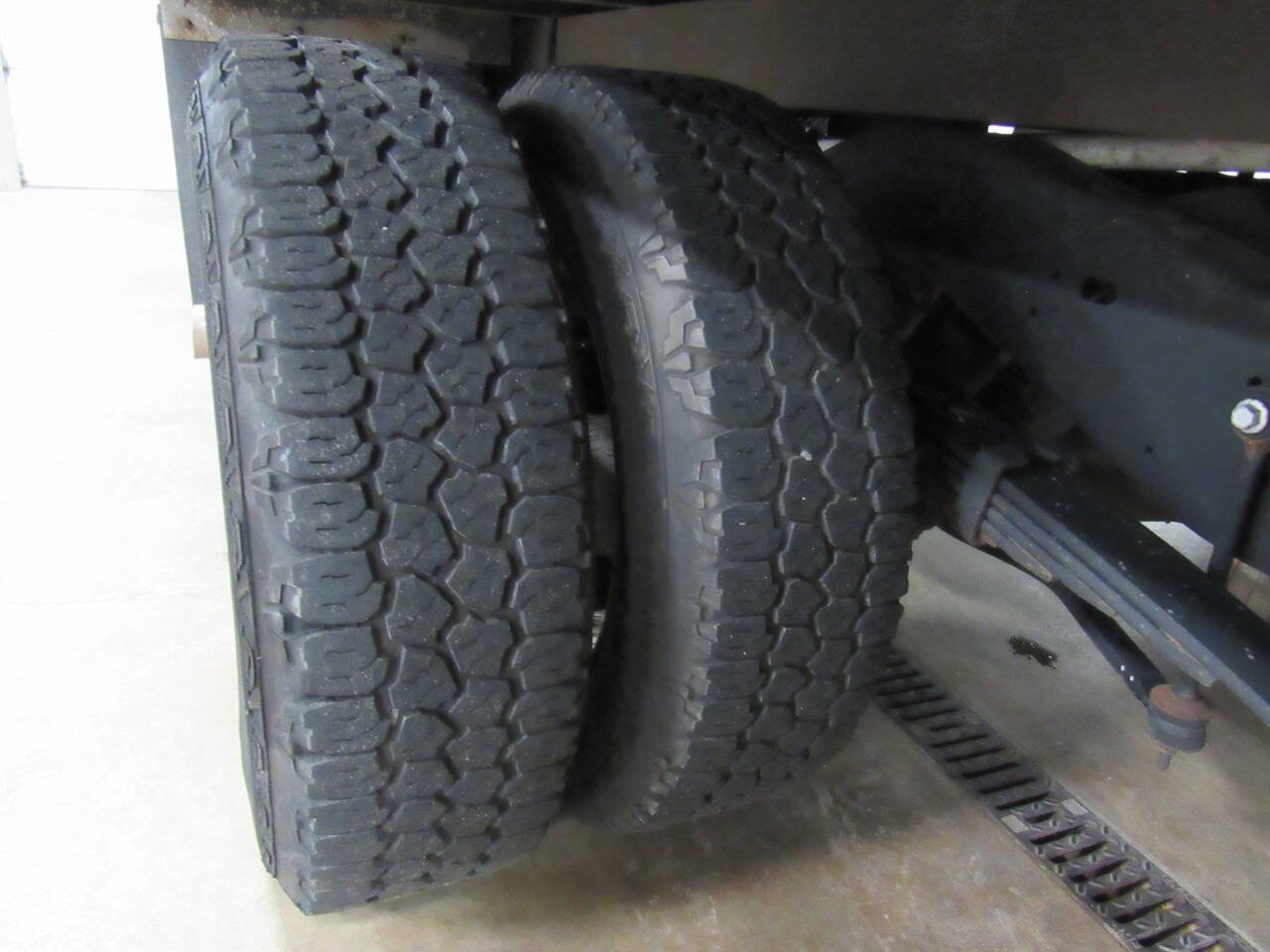 Used 2024 Ford E-350 and Econoline 350 Super Duty w/ Power Windows & Locks Group image 27