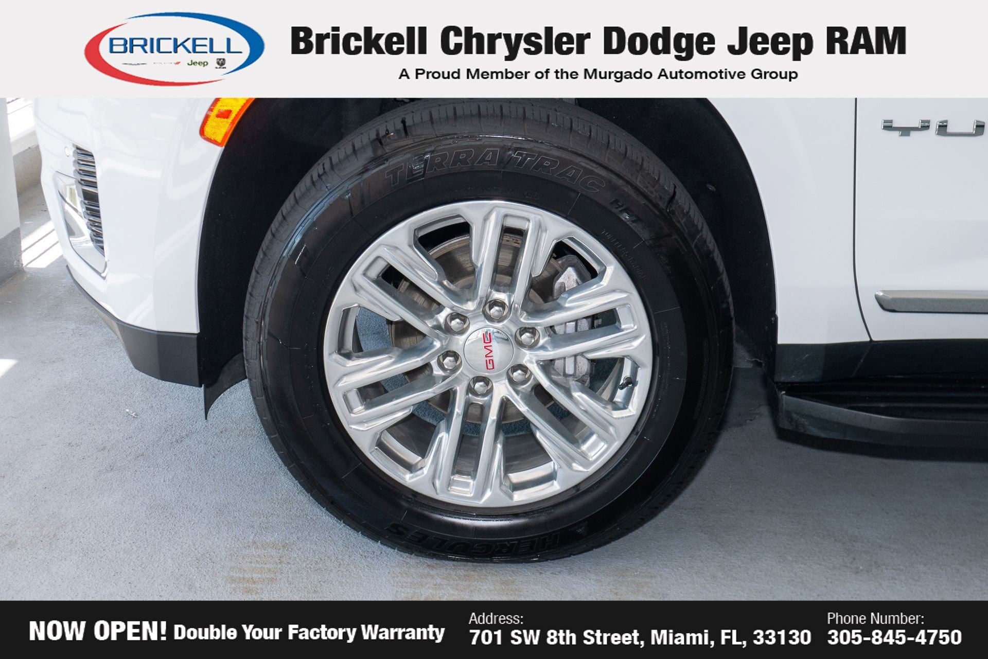 Used 2024 GMC Yukon XL SLT RWD image 34