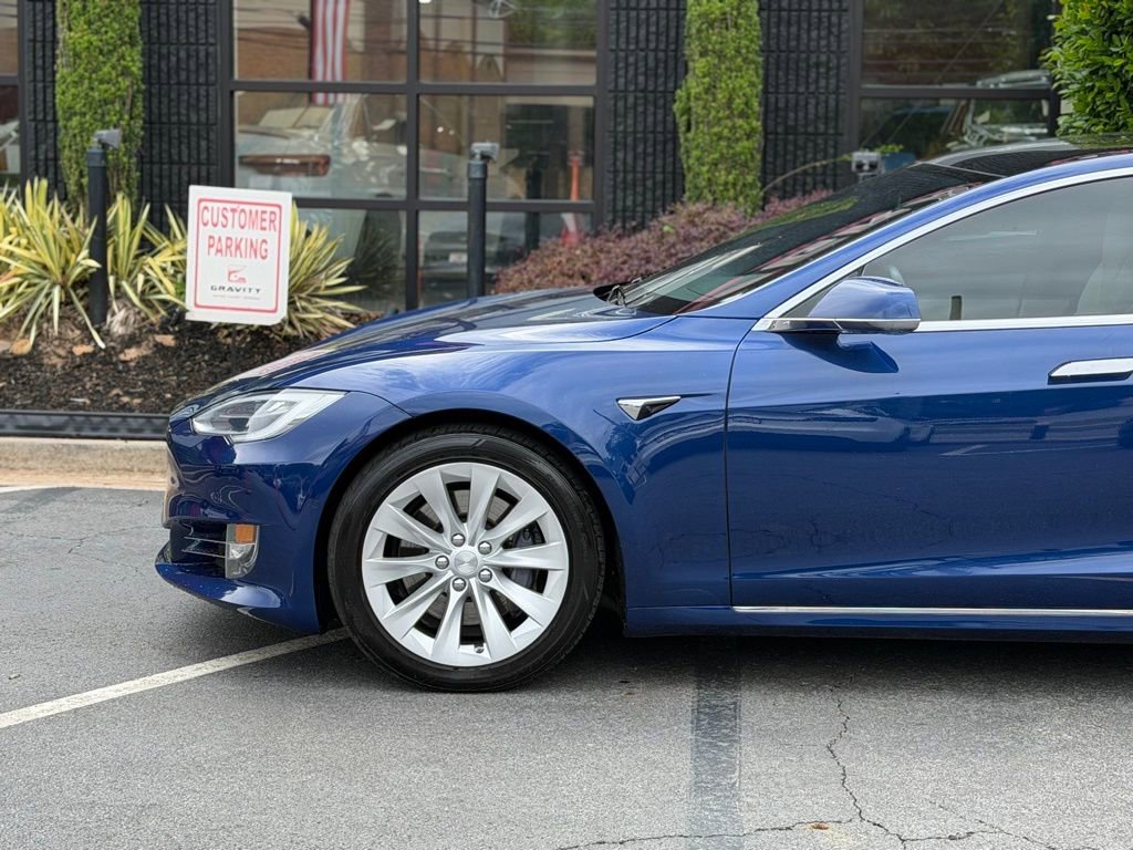 Used 2020 Tesla Model S Long Range Plus AWD/4WD image 9