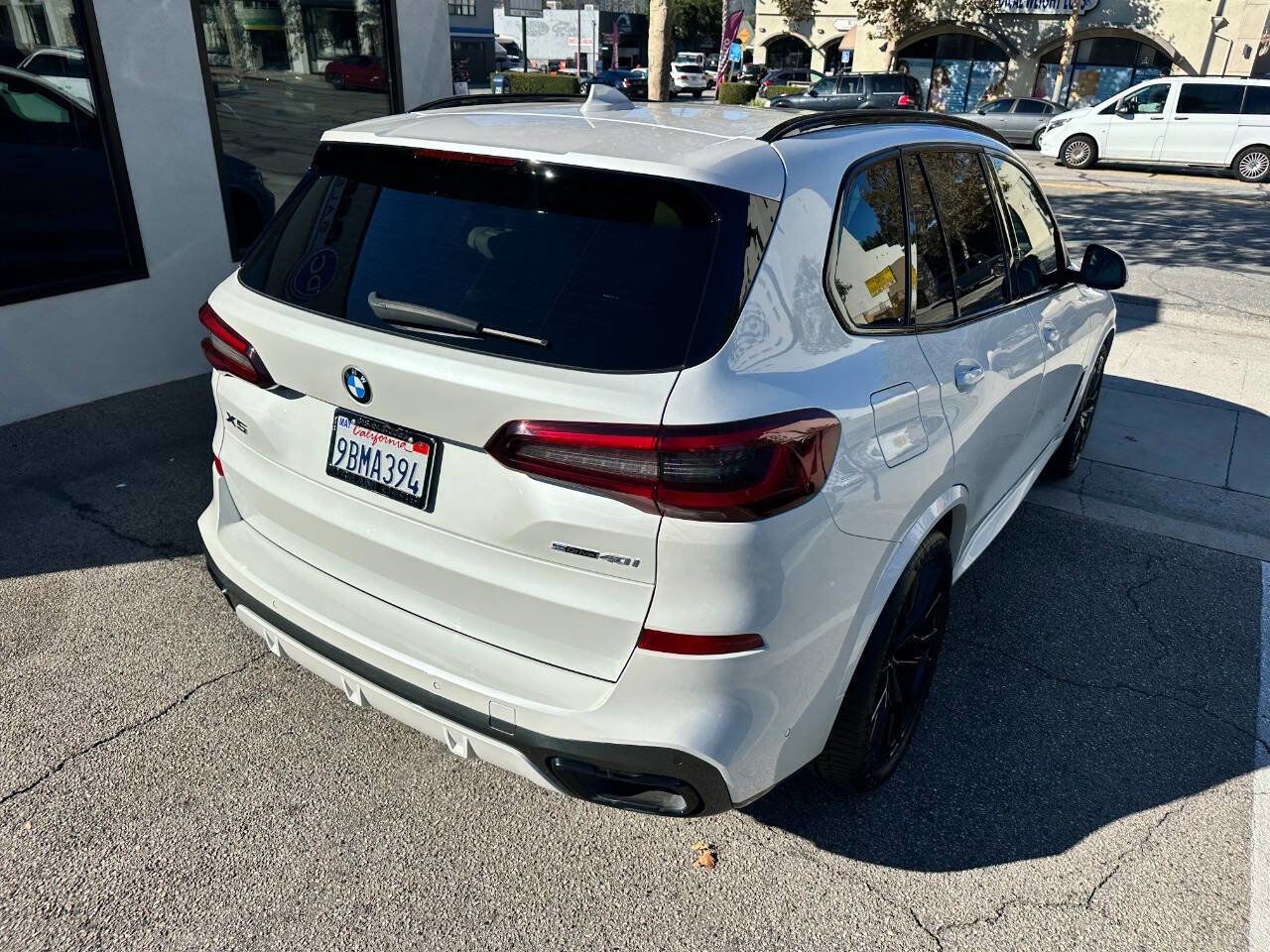 Used 2022 BMW X5 sDrive40i w/ M Sport Package image 14