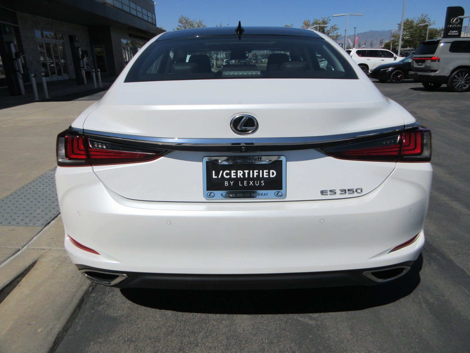 Used 2025 Lexus ES 350 w/ Premium Package FWD image 7