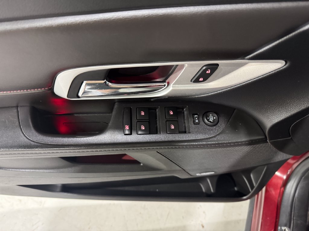 Used 2016 GMC Terrain SLT FWD image 18