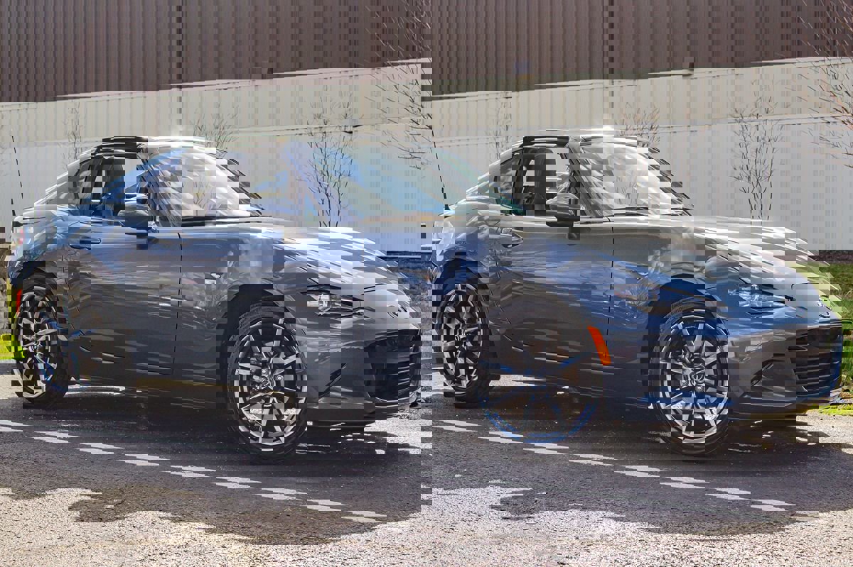 Used 2020 MAZDA MX-5 Miata RF Grand Touring image 2