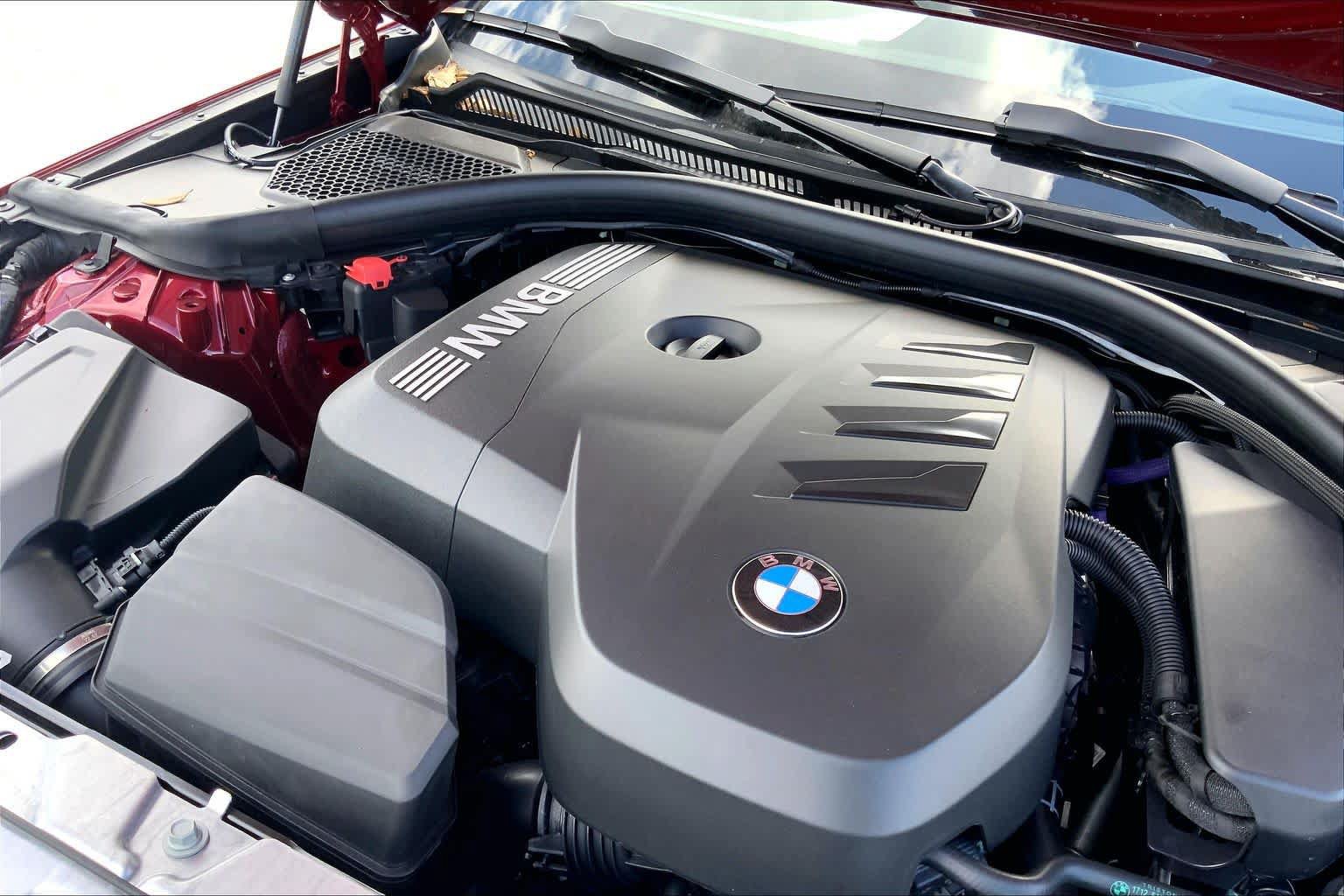Used 2026 BMW 330i Sedan w/ M Sport Package RWD image 17
