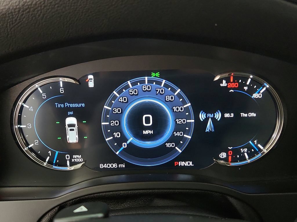 Used 2018 Cadillac Escalade Luxury AWD/4WD image 14