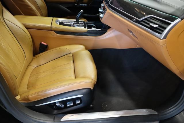 Used 2016 BMW 750i xDrive AWD/4WD image 79