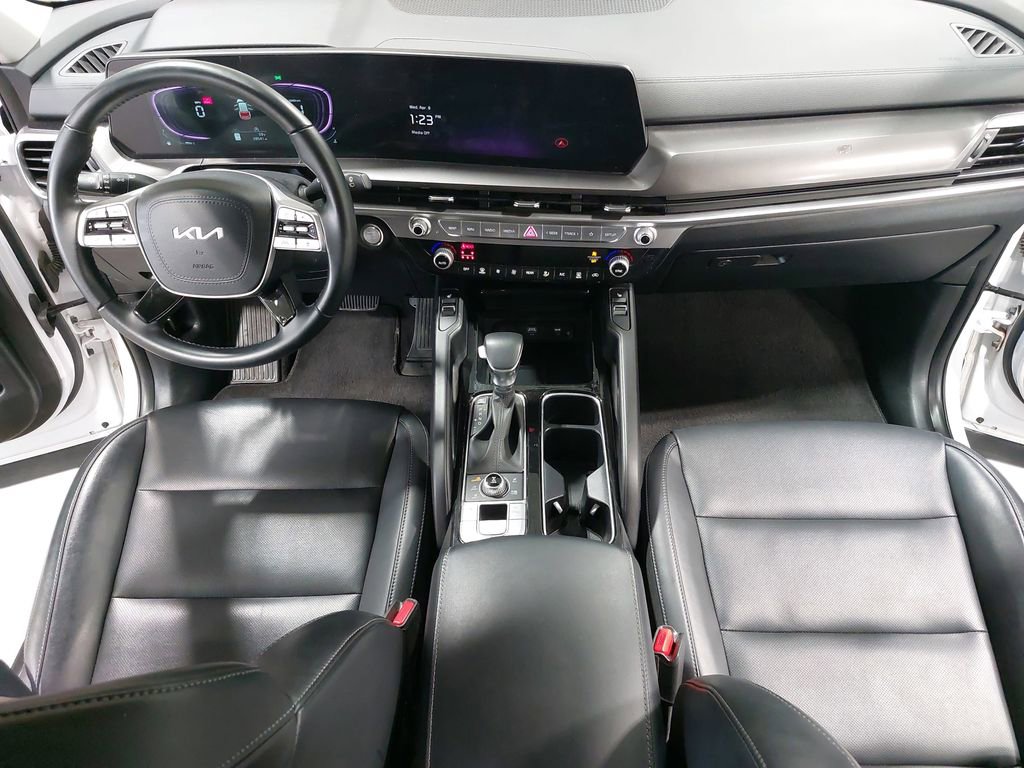 Used 2025 Kia Telluride S image 9