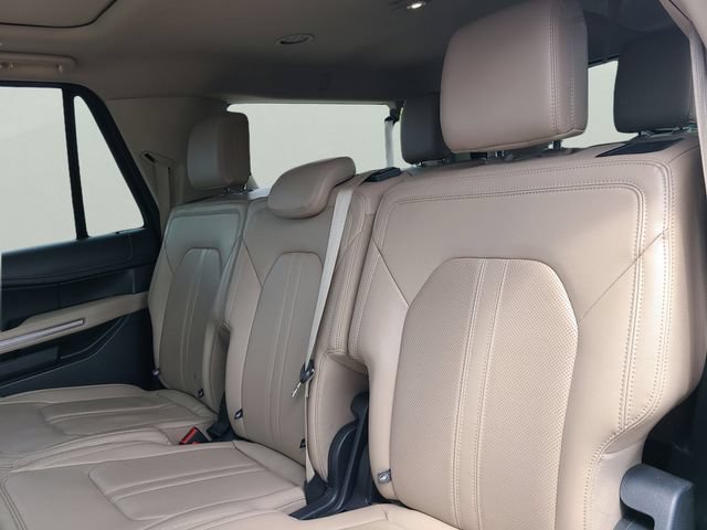 Used 2024 Ford Expedition Max Limited AWD/4WD image 7