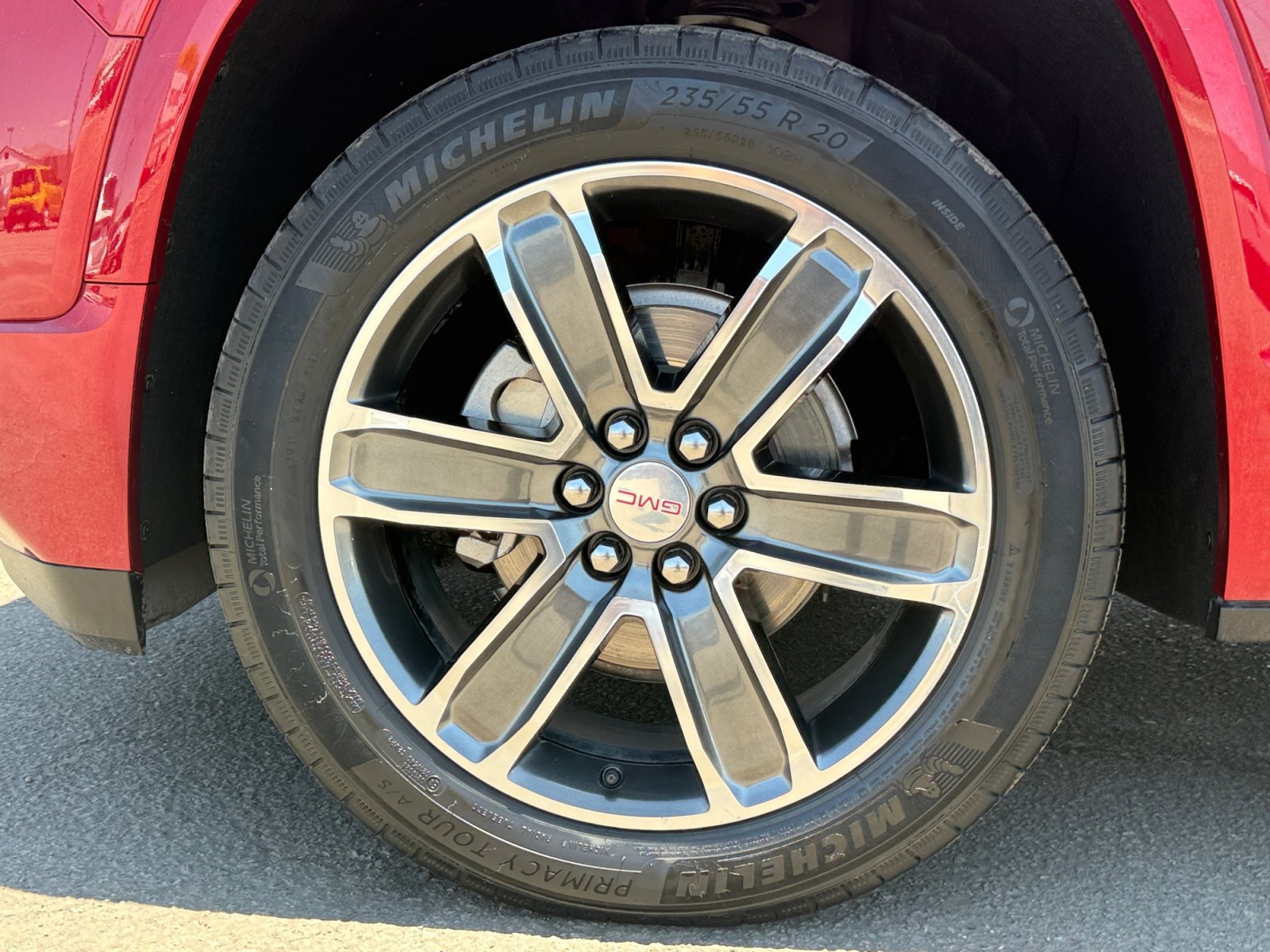Used 2019 GMC Acadia Denali w/ Technology Package FWD image 11