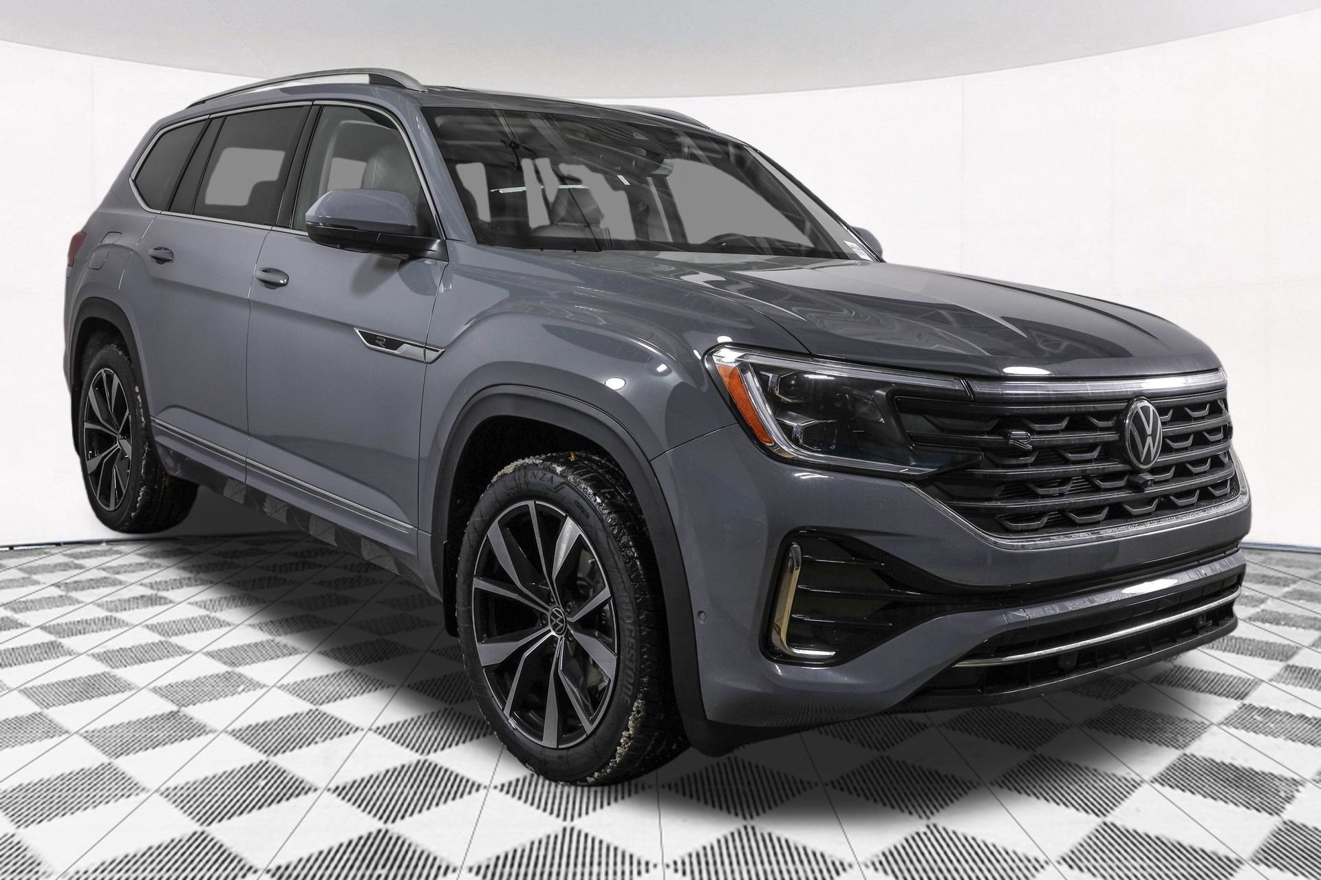 New 2026 Volkswagen Atlas SEL Premium R-Line image 9