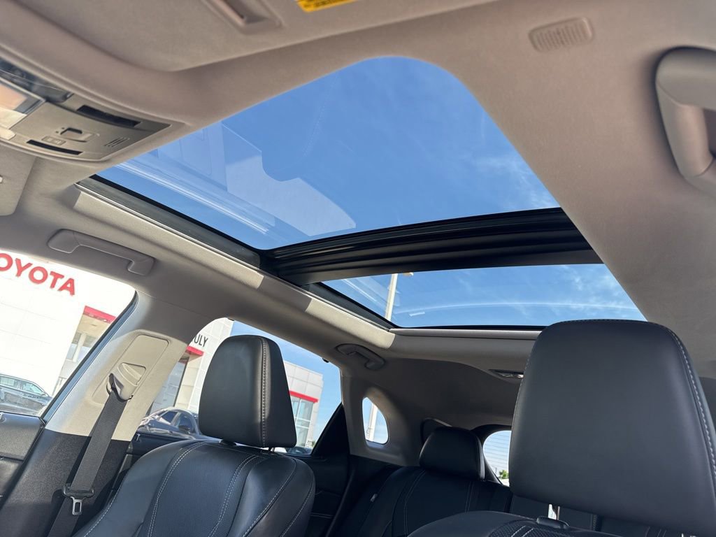 Used 2019 Lexus RX 450h AWD w/ Luxury Package image 9