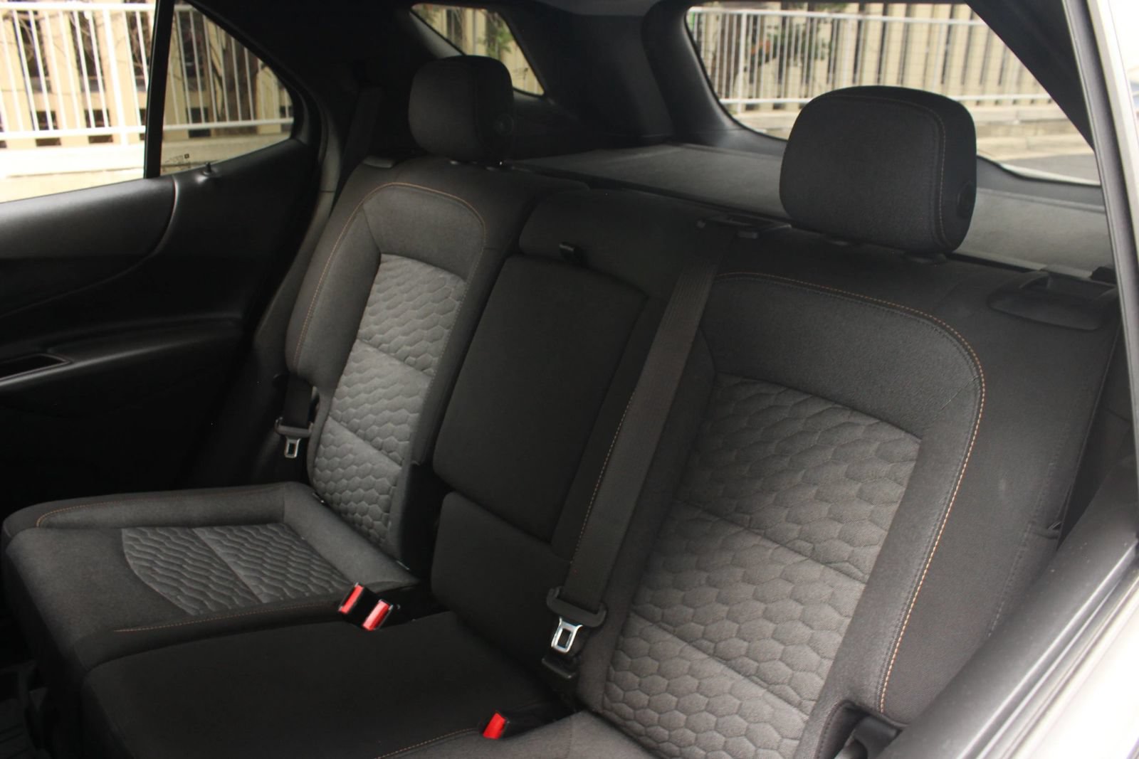 Used 2020 Chevrolet Equinox LT w/ LPO, Floor Liner Package AWD/4WD image 18
