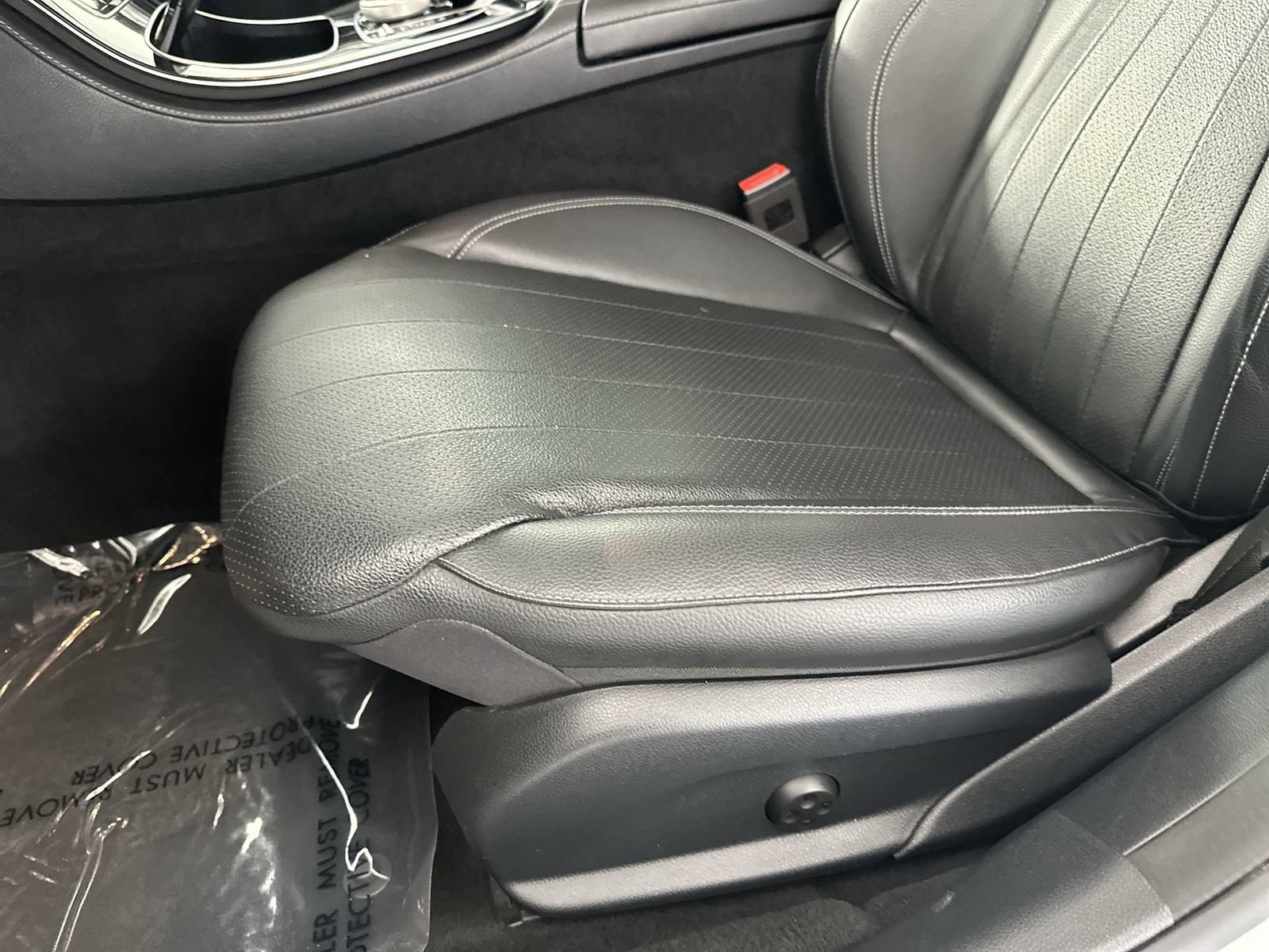 Used 2018 Mercedes-Benz E 300 4MATIC w/ Premium 2 Package (Q02) image 12