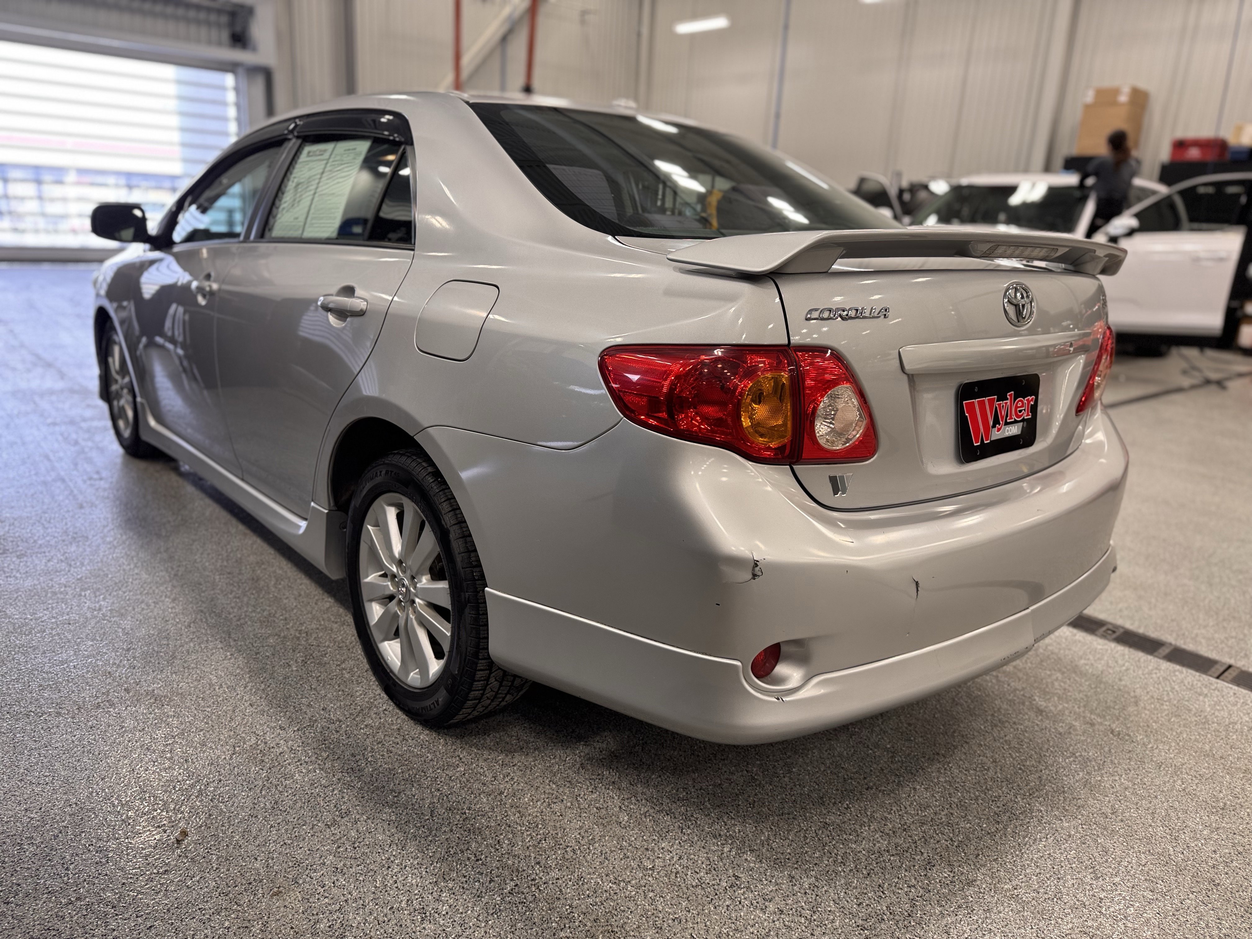 Used 2010 Toyota Corolla S image 30