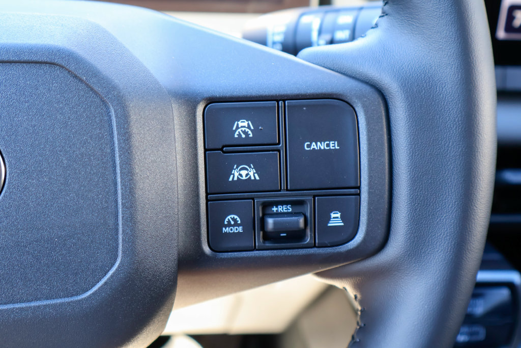 Used 2026 Toyota RAV4 SE AWD/4WD image 15