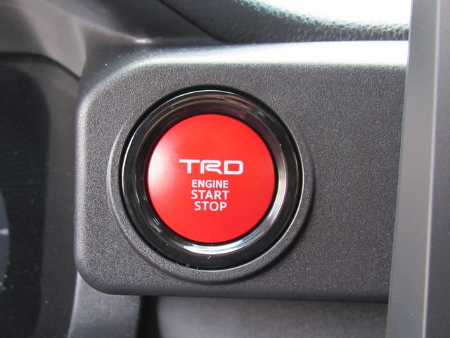 Used 2025 Toyota Tacoma TRD Sport image 25