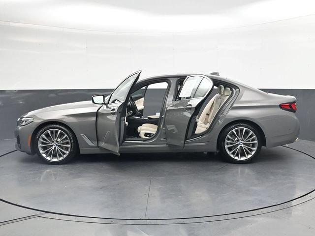 Used 2021 BMW 530i w/ Convenience Package RWD image 30