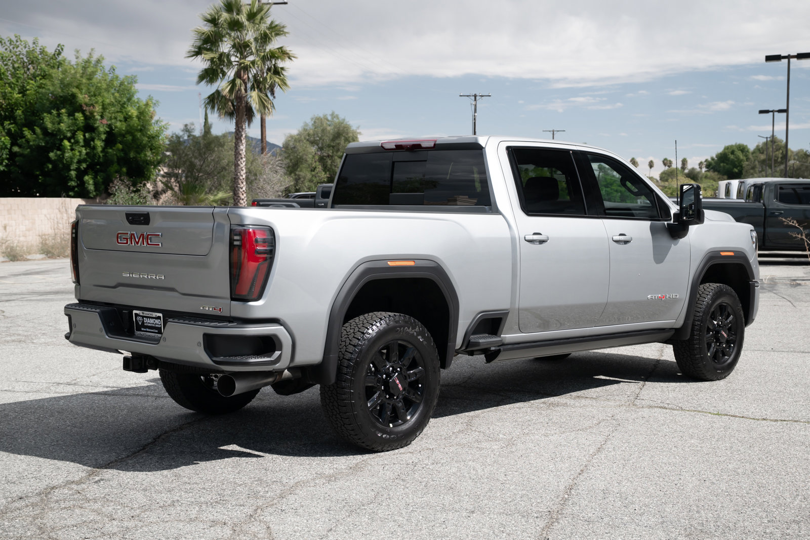 New 2026 GMC Sierra 2500 AT4 w/ AT4 Premium Plus Package image 4