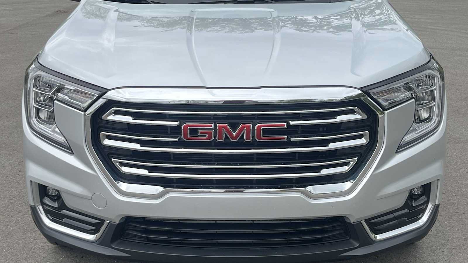 Used 2022 GMC Terrain SLT w/ Infotainment Package II AWD/4WD image 22