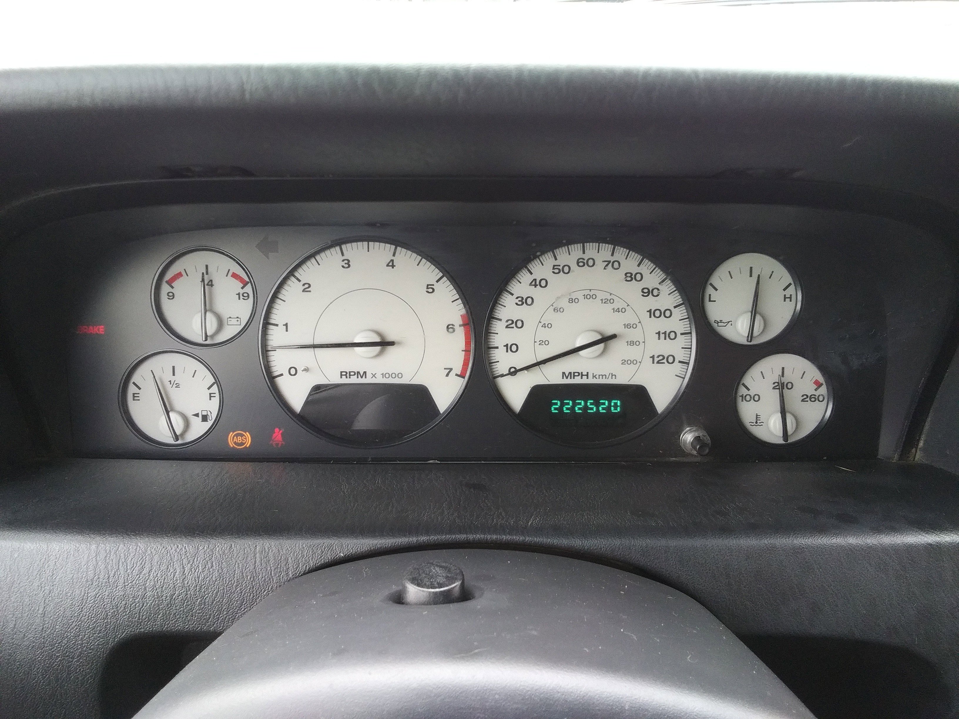 Used 2004 Jeep Grand Cherokee Limited w/ Trailer Tow Group IV image 15