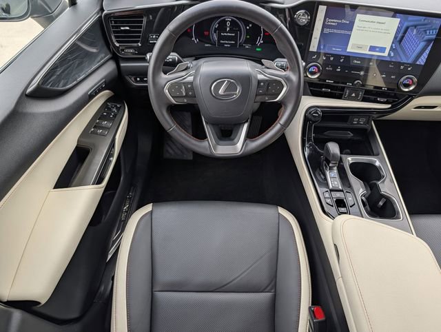 Used 2024 Lexus NX 350h AWD image 12