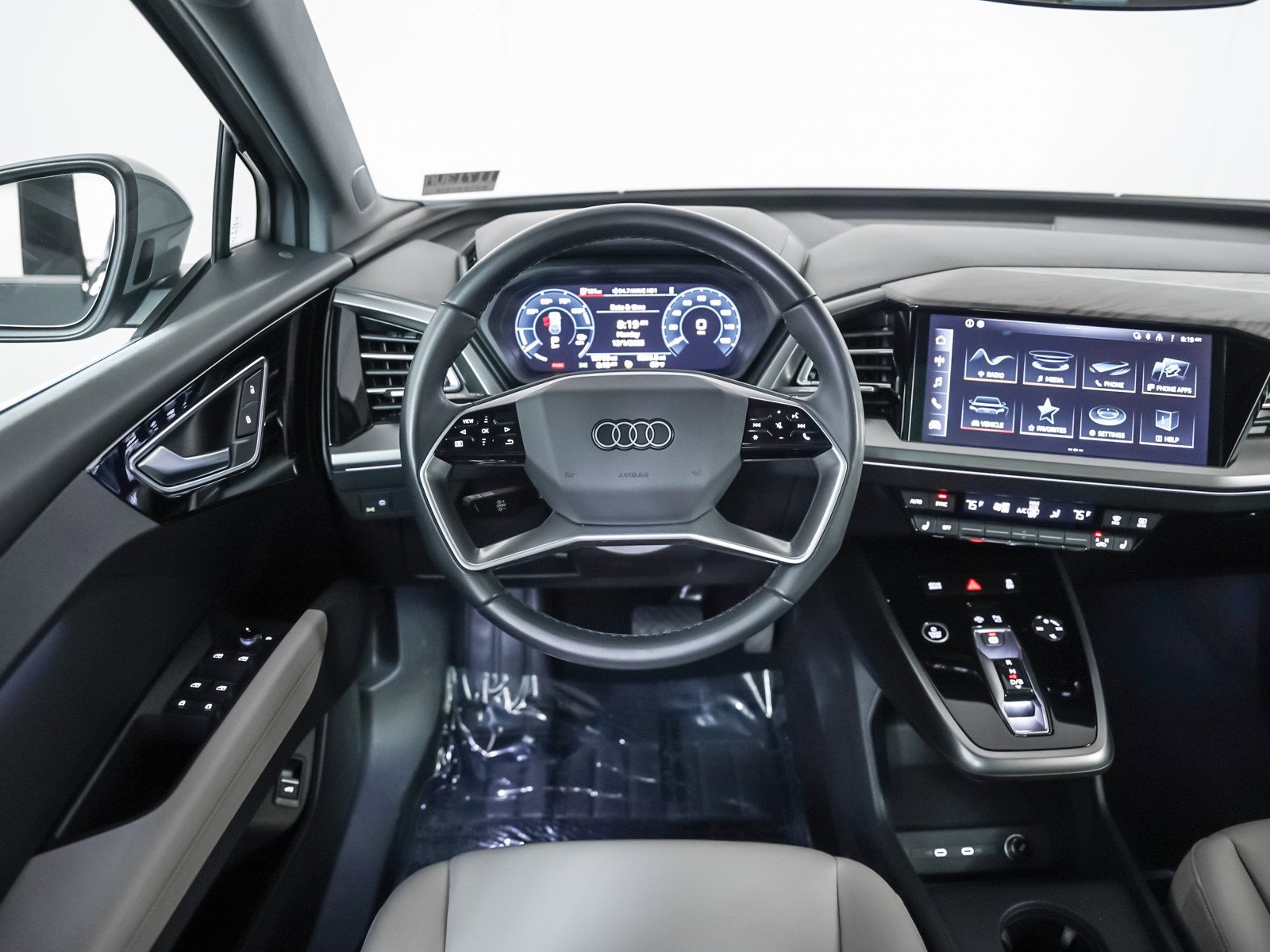 Certified 2023 Audi Q4 e-tron Premium image 15