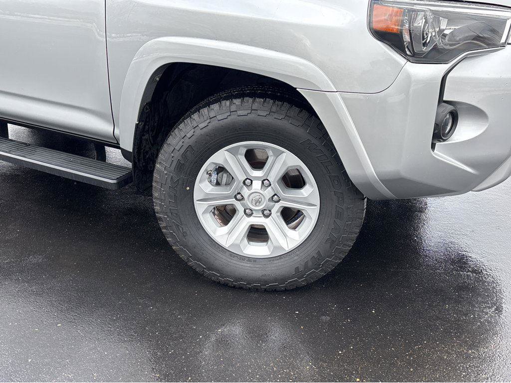Used 2021 Toyota 4Runner SR5 image 11