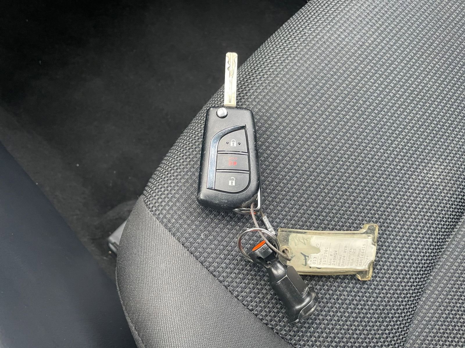 Used 2025 Toyota RAV4 LE image 22