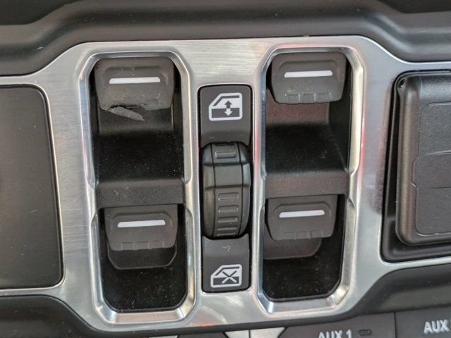 Certified 2020 Jeep Gladiator Rubicon AWD/4WD image 22