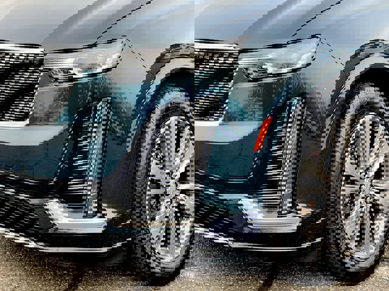 Used 2024 Cadillac XT6 Premium Luxury w/ LPO, Floor Liner Package image 40