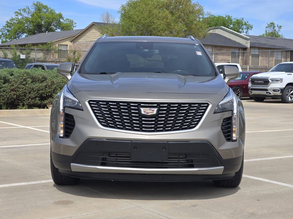 Used 2020 Cadillac XT4 Premium Luxury w/ Cold Weather Package image 2
