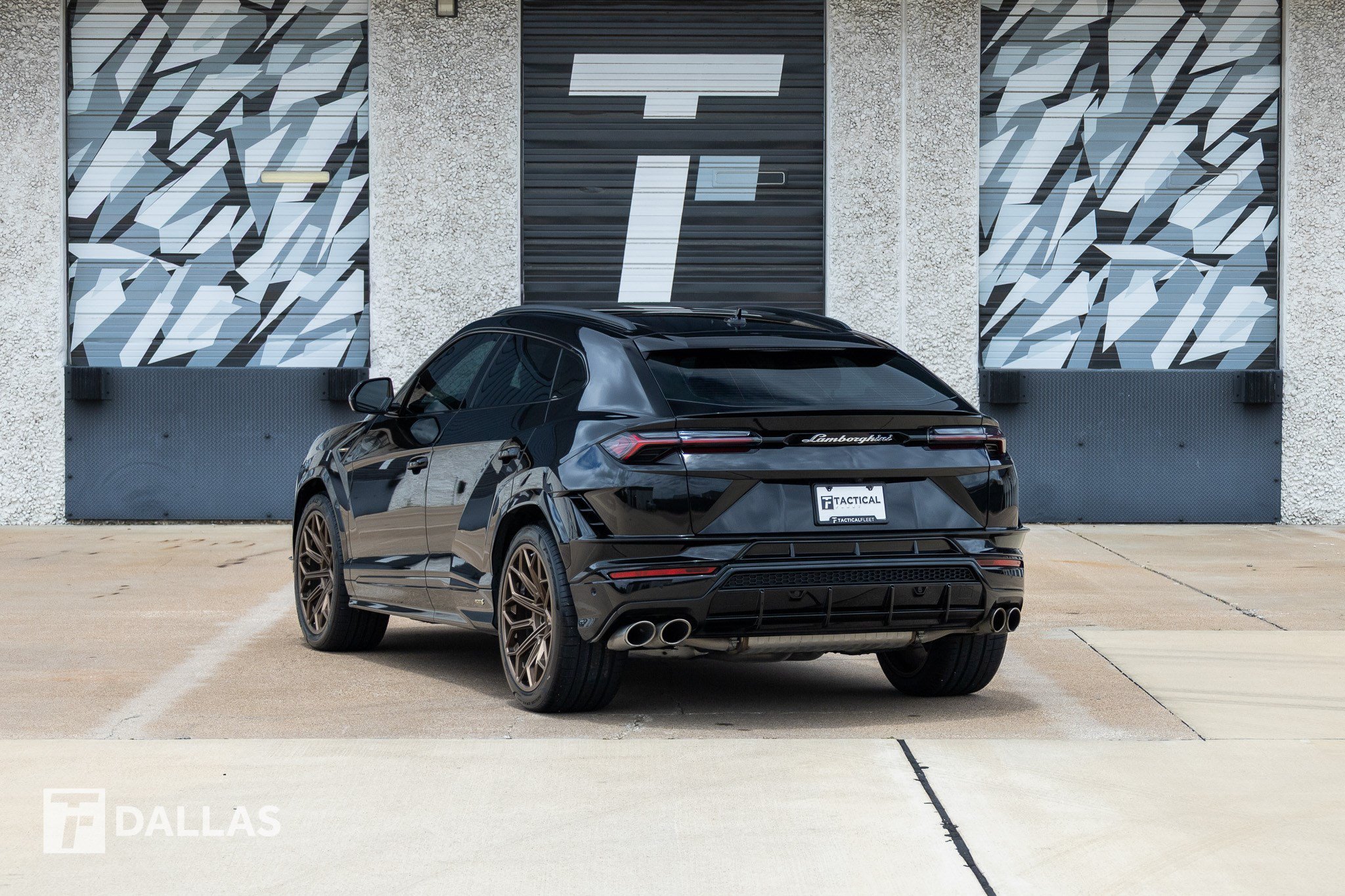 Used 2024 Lamborghini Urus S AWD/4WD image 11