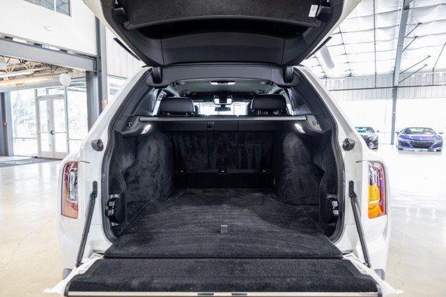 Used 2022 Rolls-Royce Cullinan Black Badge AWD/4WD image 33