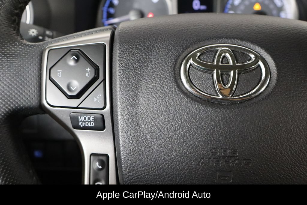 Used 2022 Toyota Tacoma SR5 w/ Technology Package RWD image 8